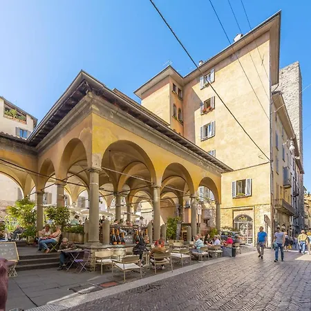 Donizetti Boutique-nel Cuore Di Citta Alta * Бергамо